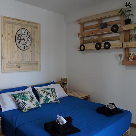 Sleep And Leave- Airport Fiumicino - Apartment Екстер'єр фото