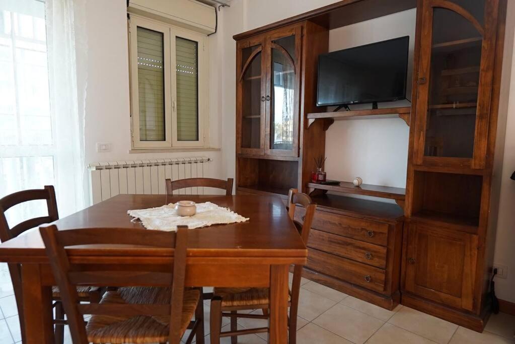 Sleep And Leave- Airport Fiumicino - Apartment Екстер'єр фото