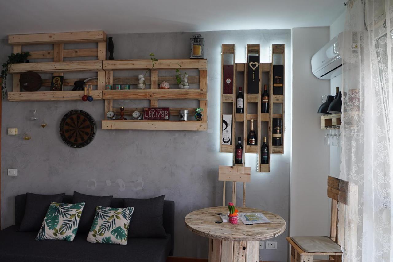Sleep And Leave- Airport Fiumicino - Apartment Екстер'єр фото